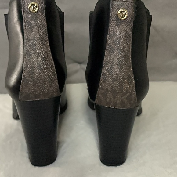 Michael Kors Black and Brown Women's Boots - Picture 5 of 5